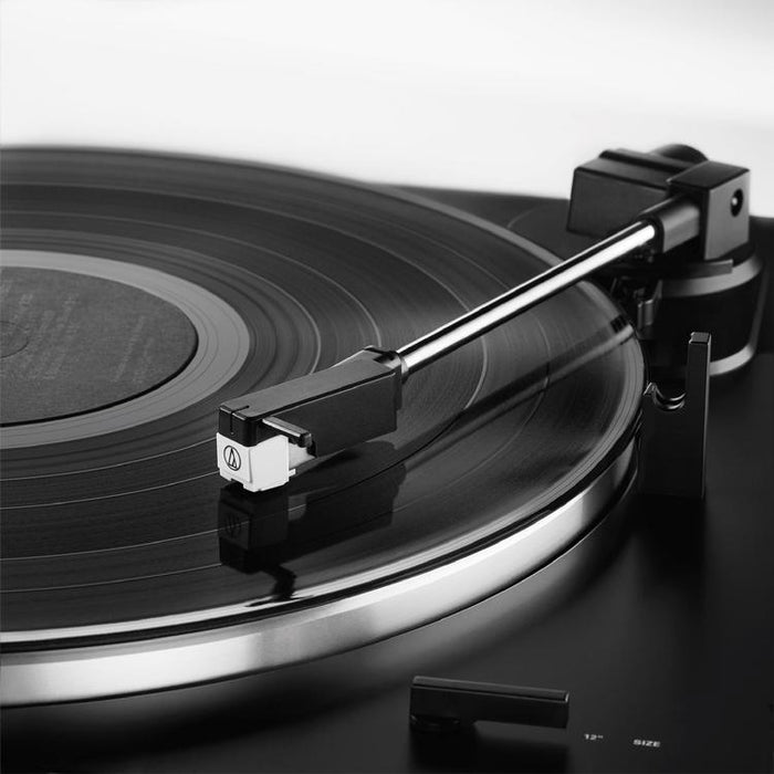Audio Technica AT-LP60XBT-USB-BK | Table tournante Stéréo - Entièrement automatique - Entraînement par courroie - USB - Bluetooth - Noir-SONXPLUS Rimouski